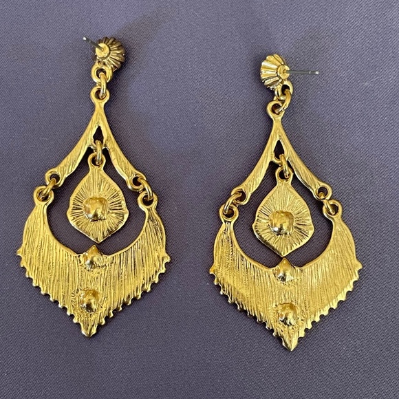 VTG Dark Pink Enamel Earrings - Picture 4 of 4